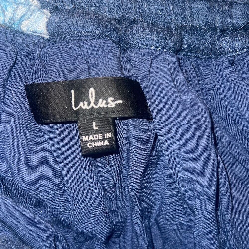 ✨Lulus Pretty as a Picture Navy Blue Floral Print Ruffled Halter Sz Large Dress✨ - Picture 7 of 8